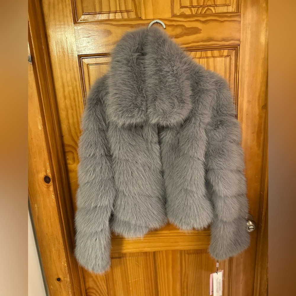 NWT 🆕 AVEC LES FILLES Fluffy Faux Fur Crop Jacket‎ Size L Lined NWT Pockets - Picture 4 of 9